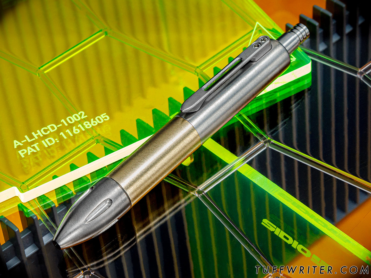 Mk2 SPECIAL MISSION Pen - Titanium Brushed/Brass