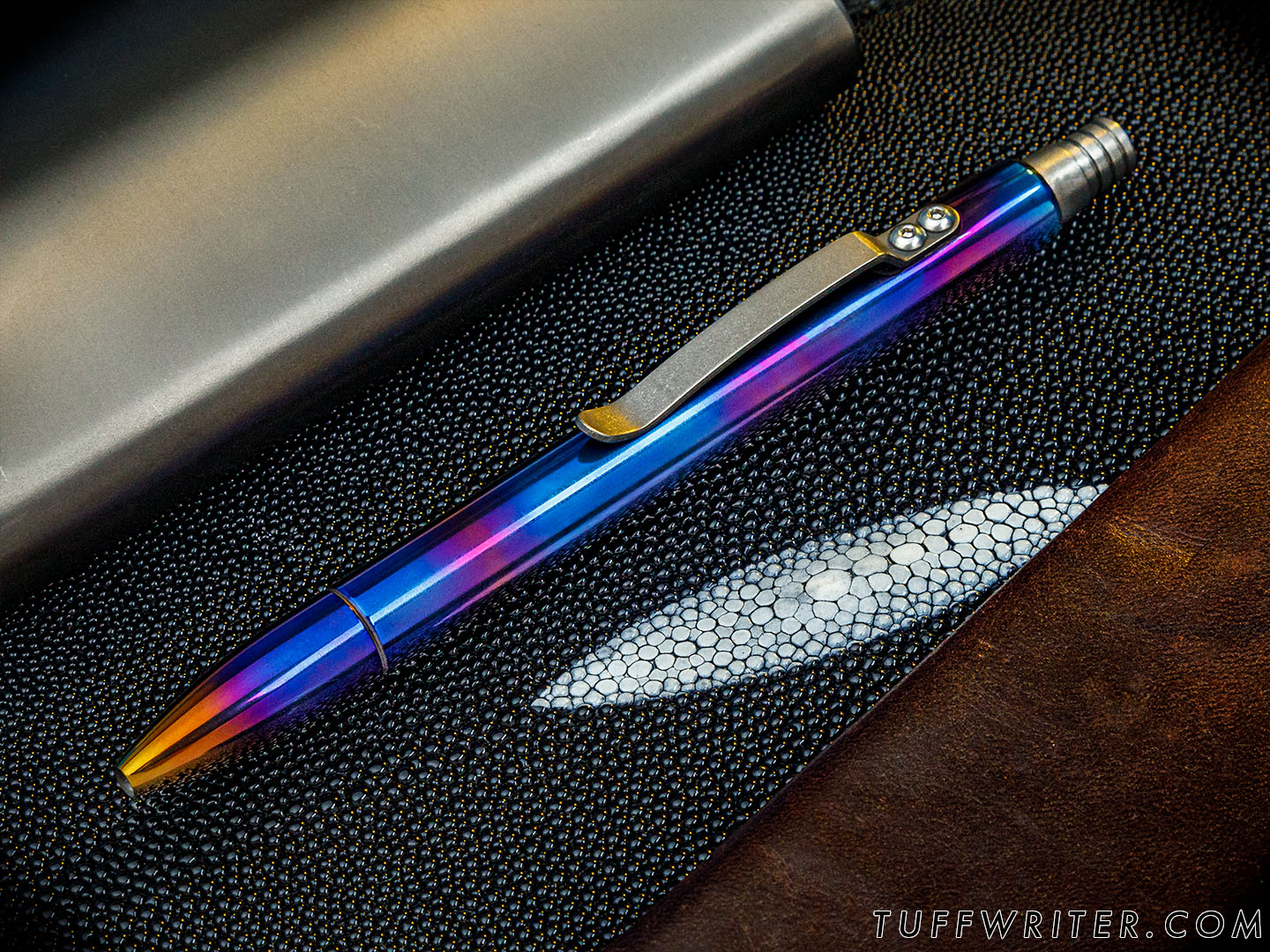 Analog Press Pen - Titanium