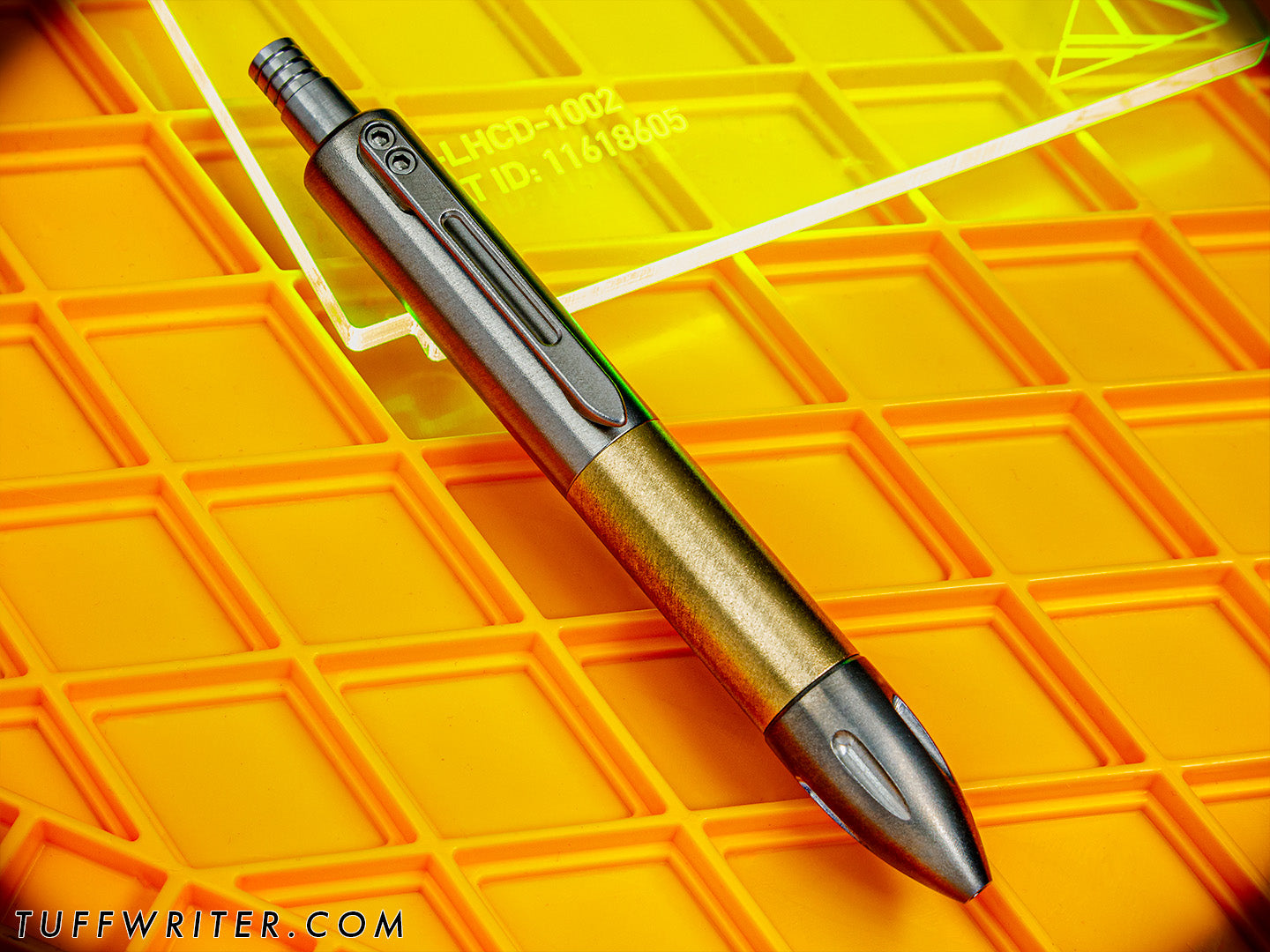 Mk2 SPECIAL MISSION Pen - Titanium Brushed/Brass